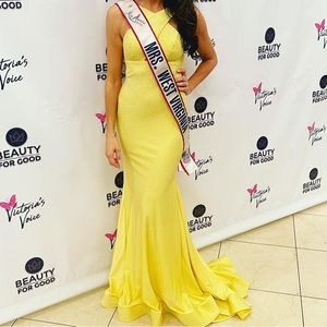 Size 0 Sherri Hill yellow gown